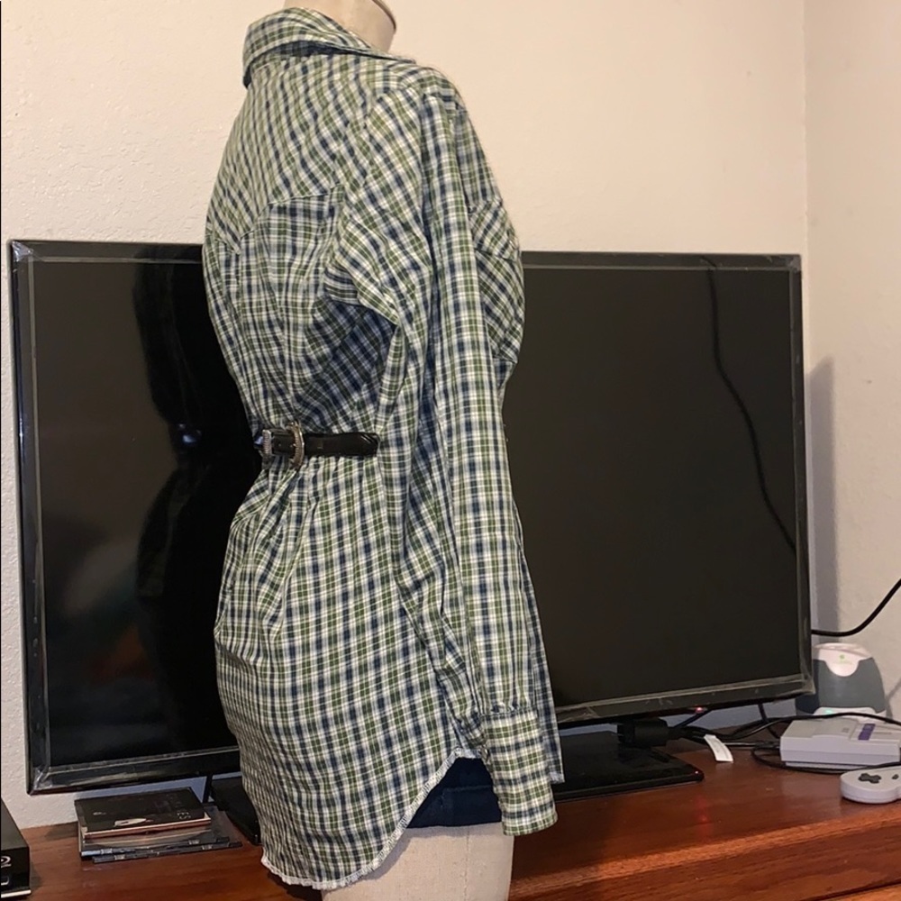 Wrangler - Picture 2 of 7